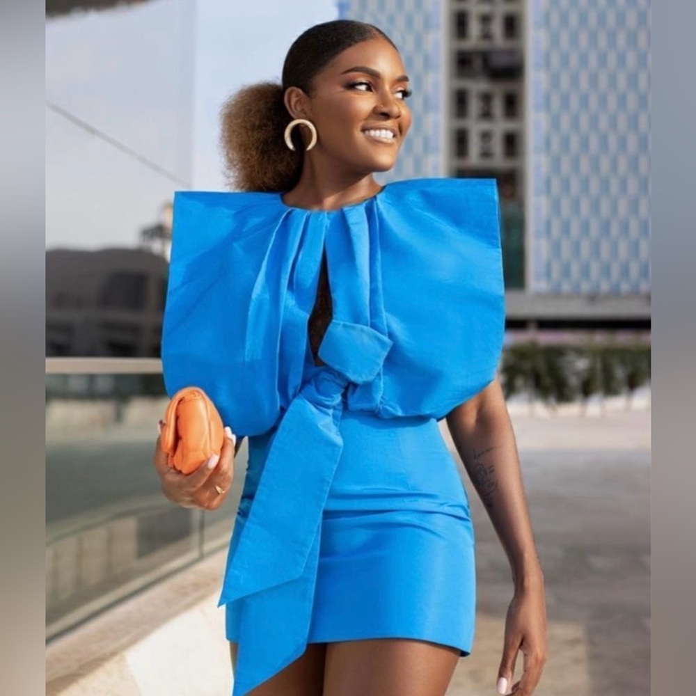NWT ZARA SHORT DRESS WITH VOLUMINOUS TOP LIMITED BLUISH. SIZE XS